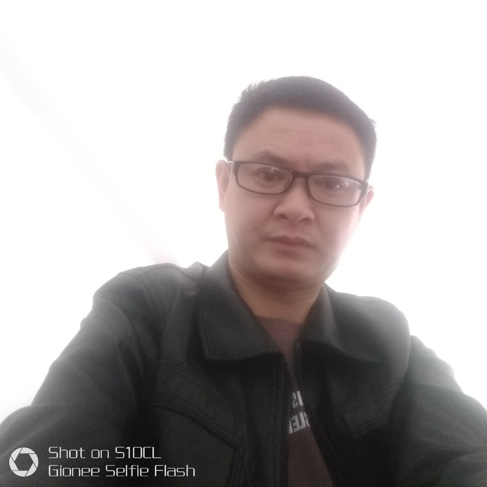 坚强手套的照片