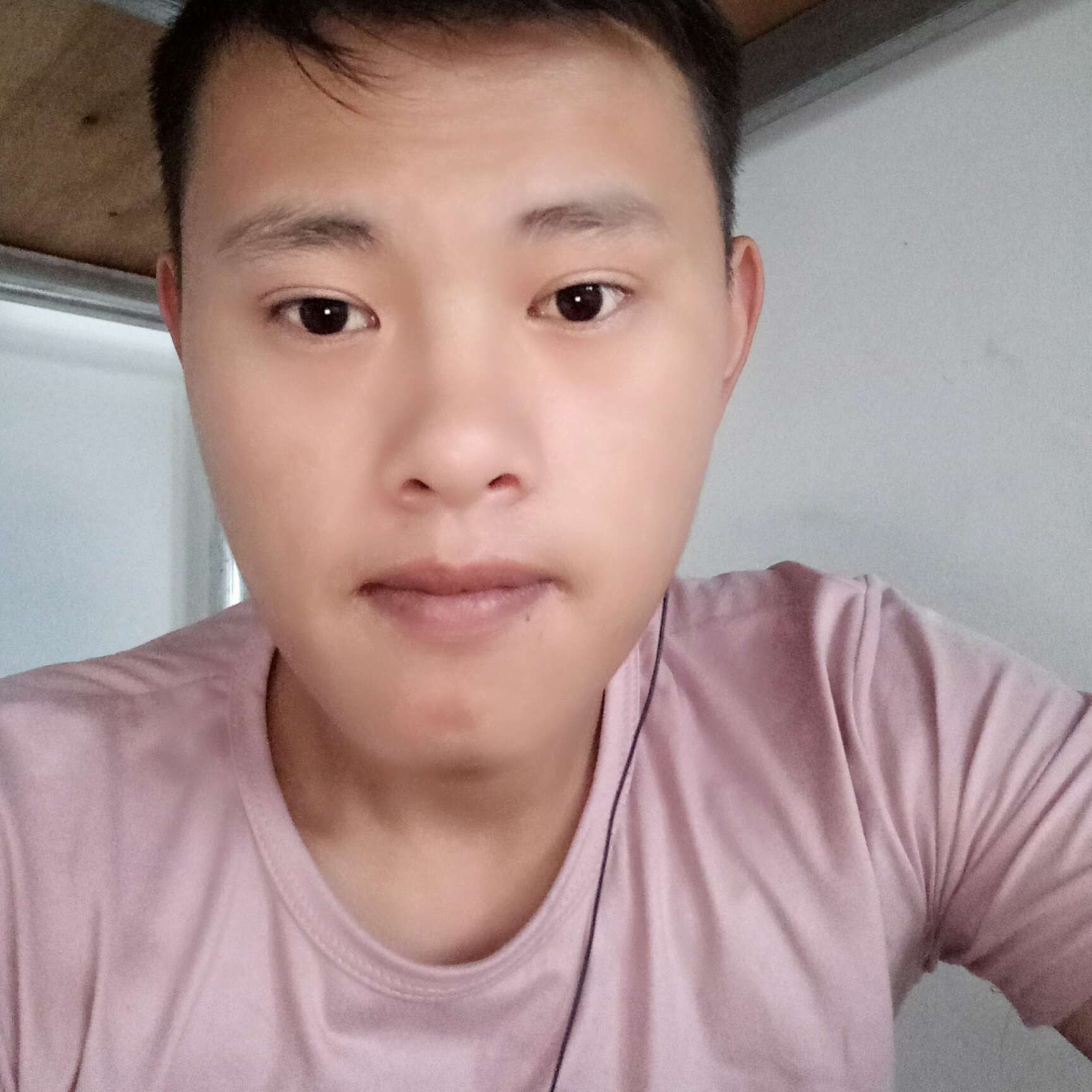 石头爱恋无辜的照片