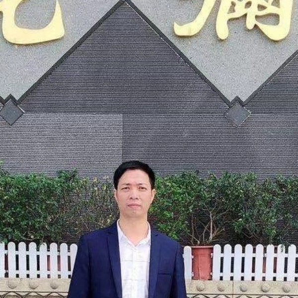 大大白单身的照片