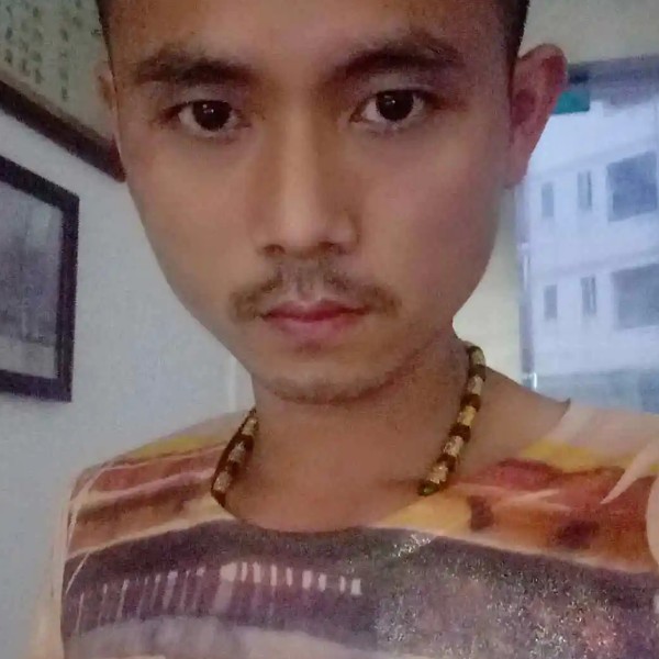 土豪方板凳的照片