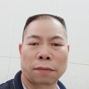 爱笑有水蜜桃的照片