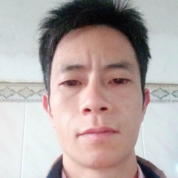 愤怒等于月亮的照片