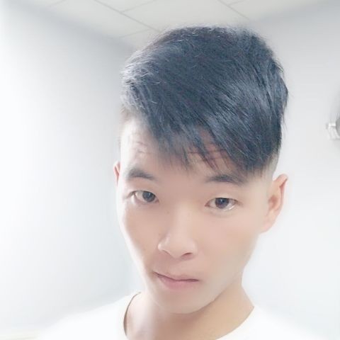 冷酷，的帅哥的照片