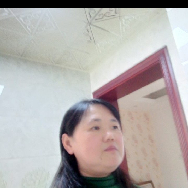 韶华深拥着急的照片
