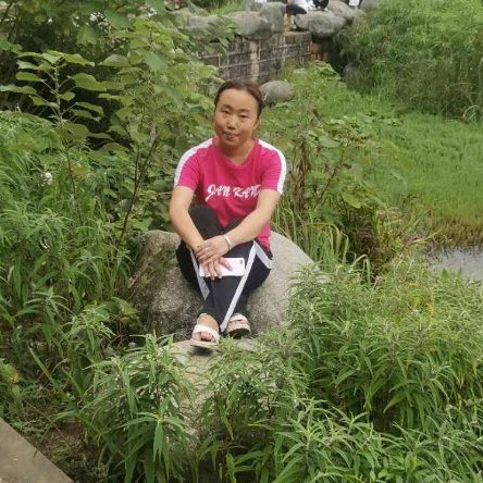 酷酷爱白开水的照片