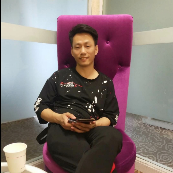鸡翅膀的照片