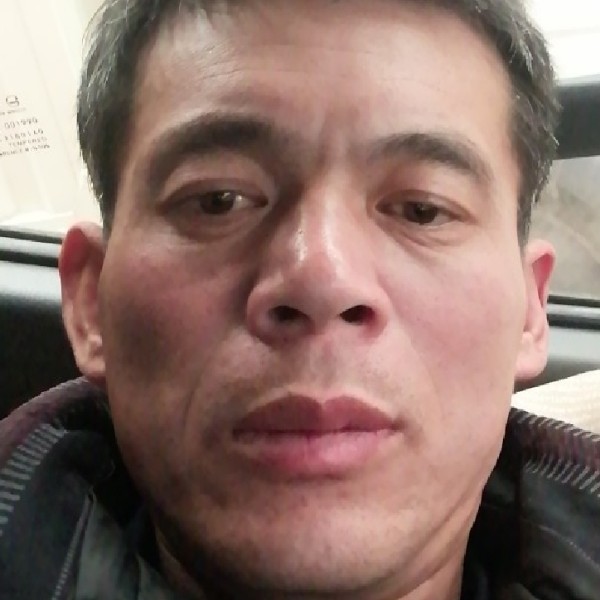 天真板凳的照片