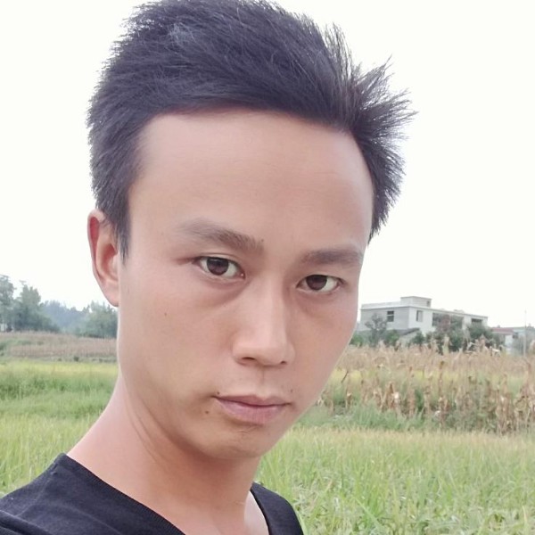 安静冬耀的照片