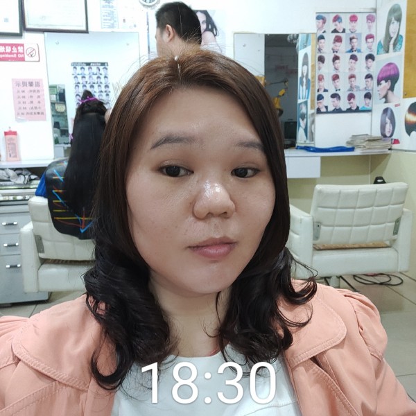 英勇爱胡萝卜的照片