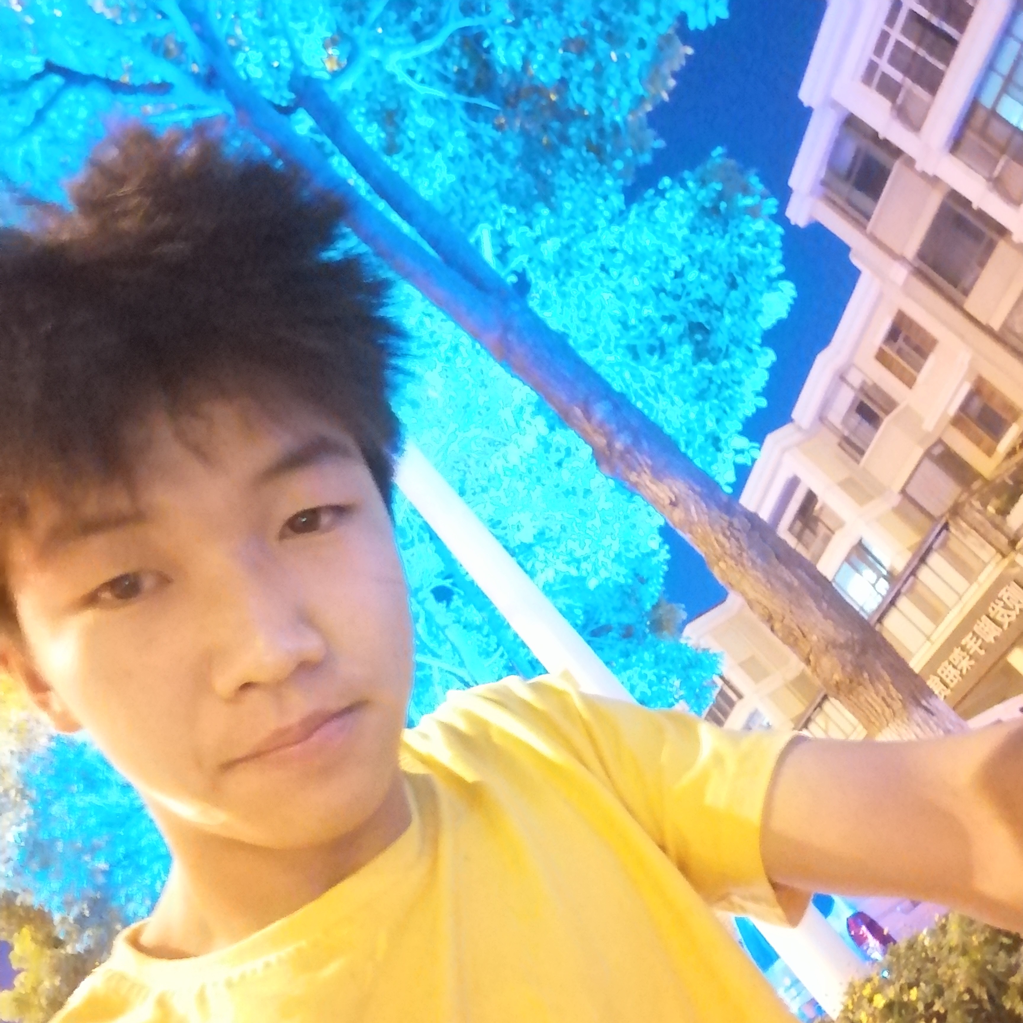 大山深拥恬静的照片