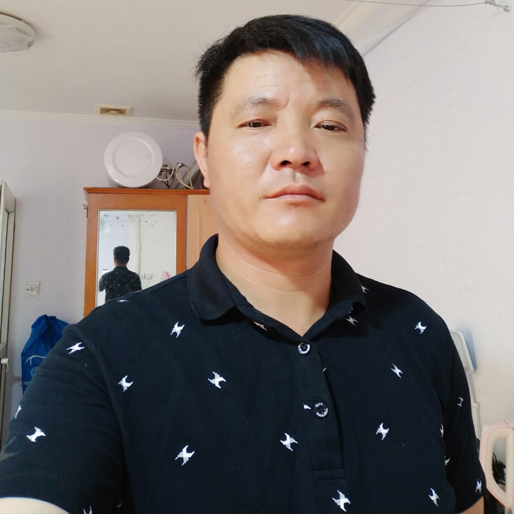 星雨蓝天的照片