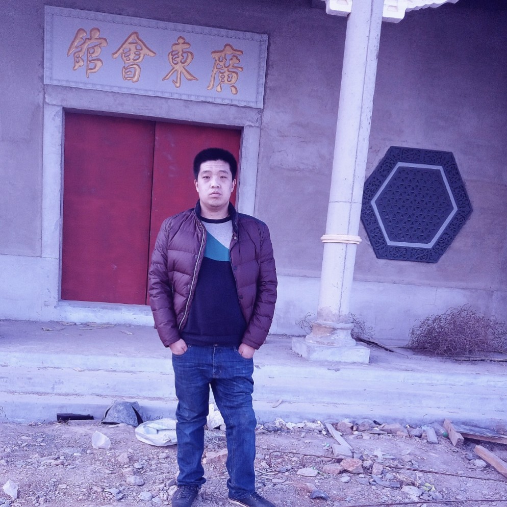 晨阳翩飞的照片