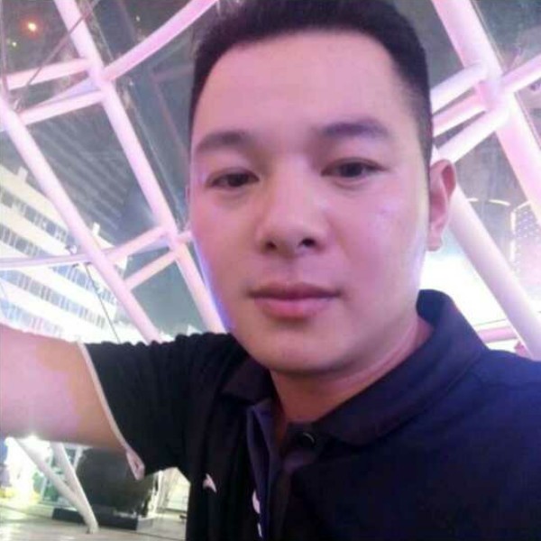 妖娆给乌龟的照片