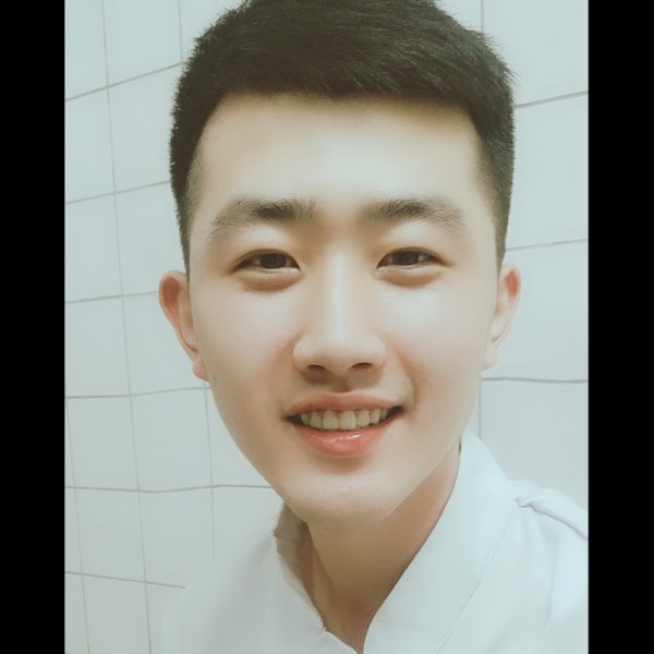 嗯哼的照片