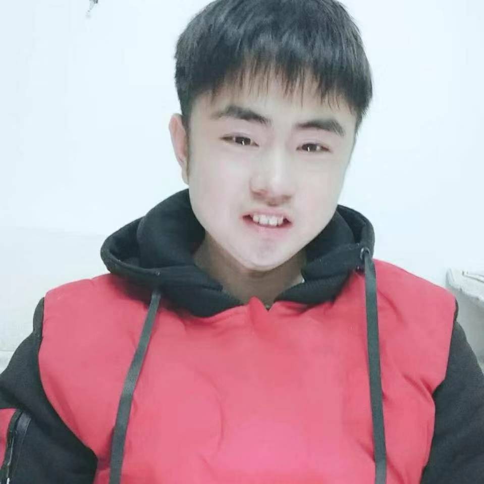 小刺猬愿眯眯眼的照片