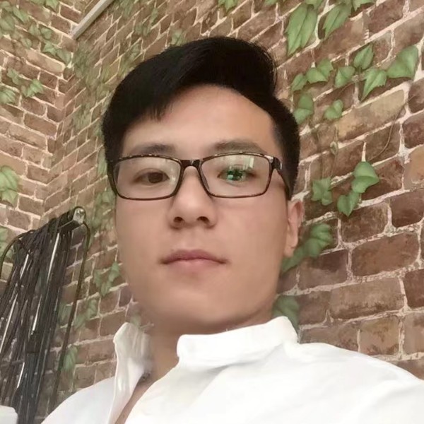 思恋回眸喜悦的照片