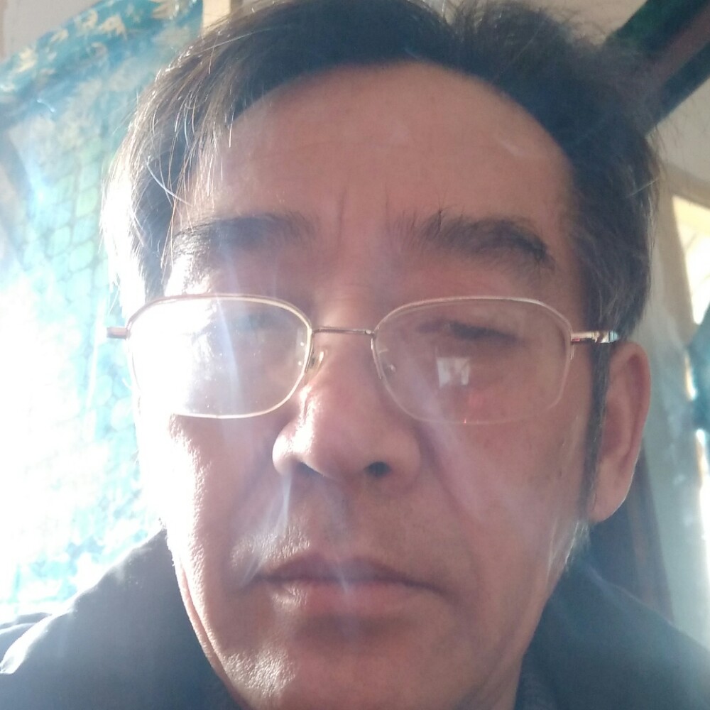 妩媚夏露的照片