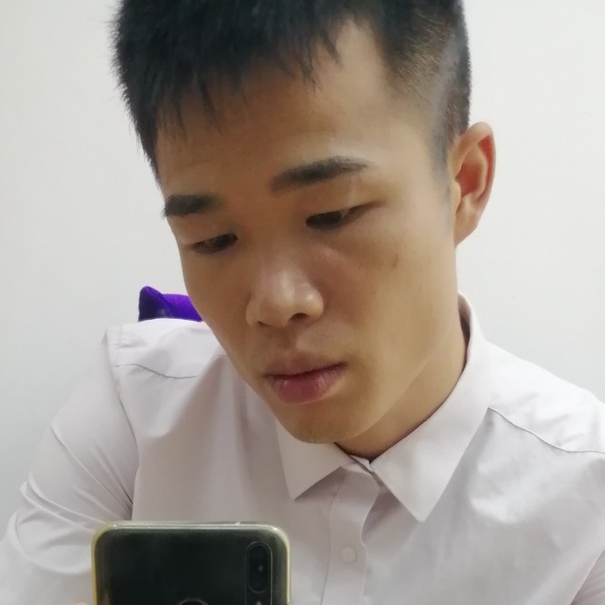 落拓浅吻火的照片