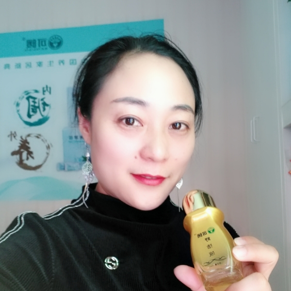 郑婕的照片