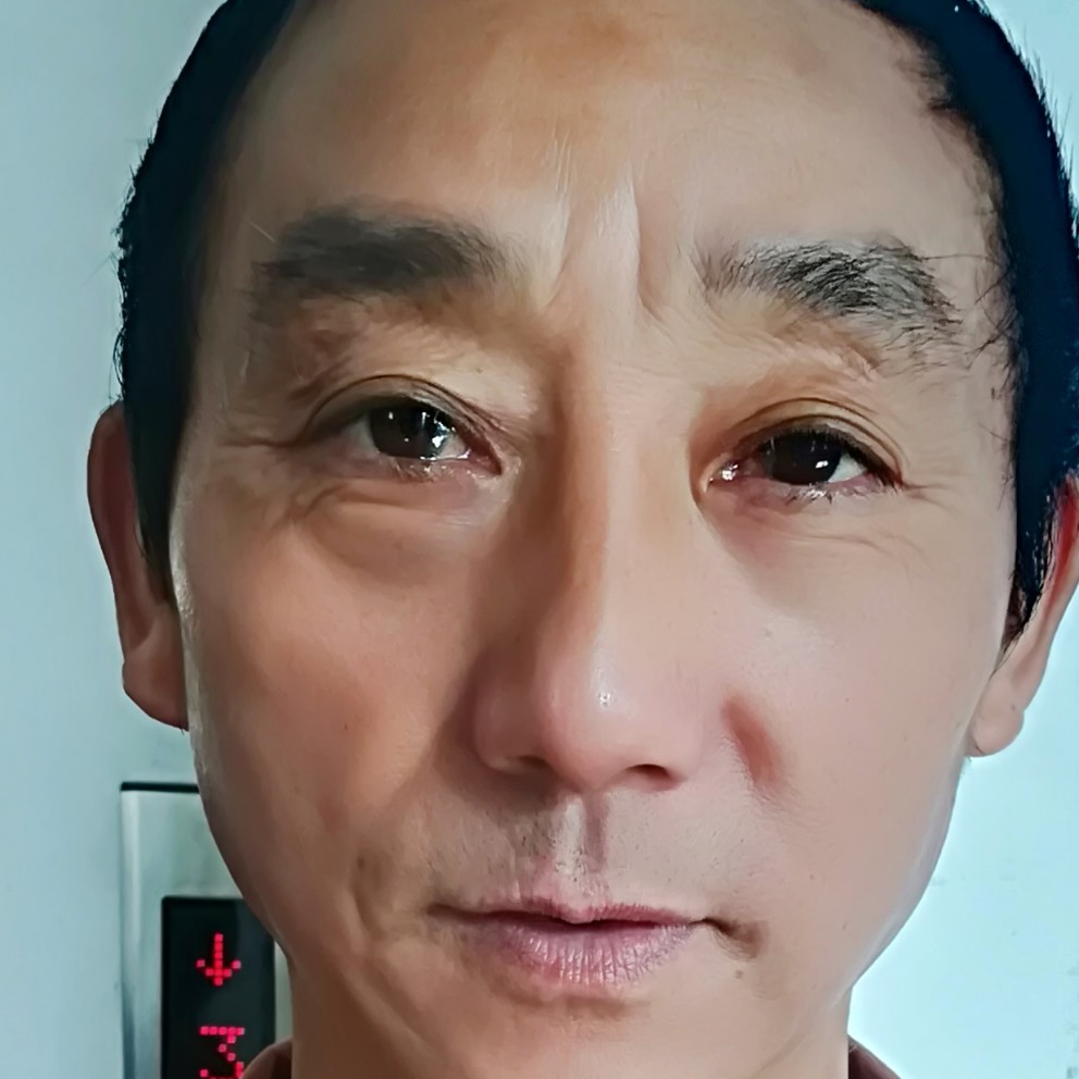 黄永爱的照片