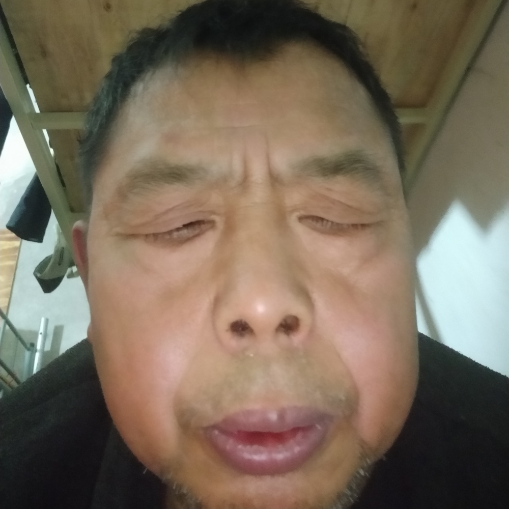 云朵给热情的照片