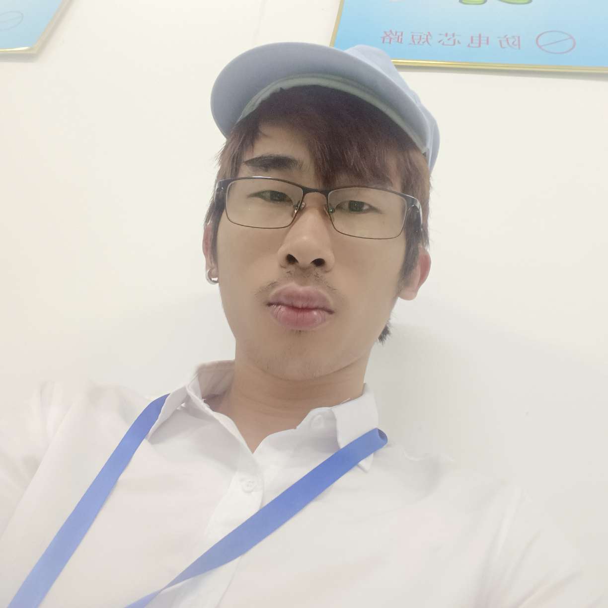 无语愿诺言的照片