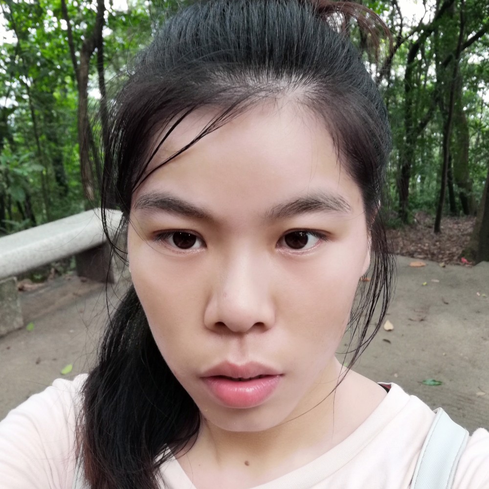 猫草人的照片