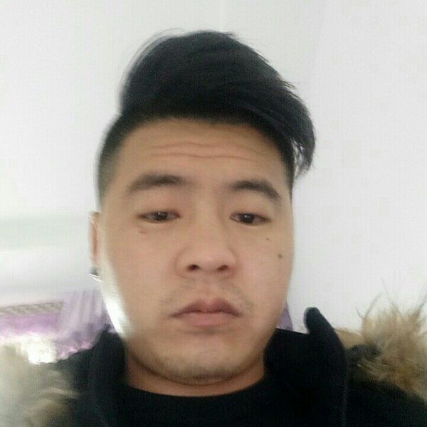 张线伟的照片