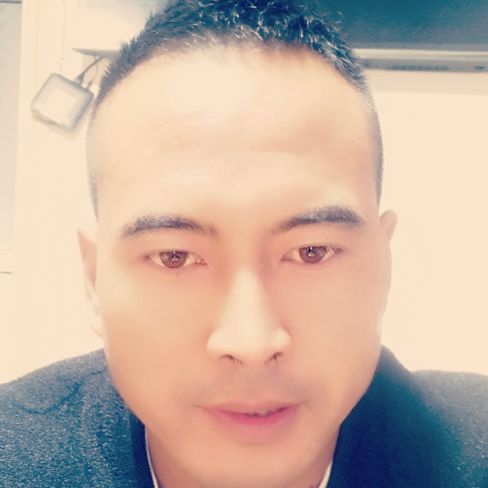 杨九洲的照片