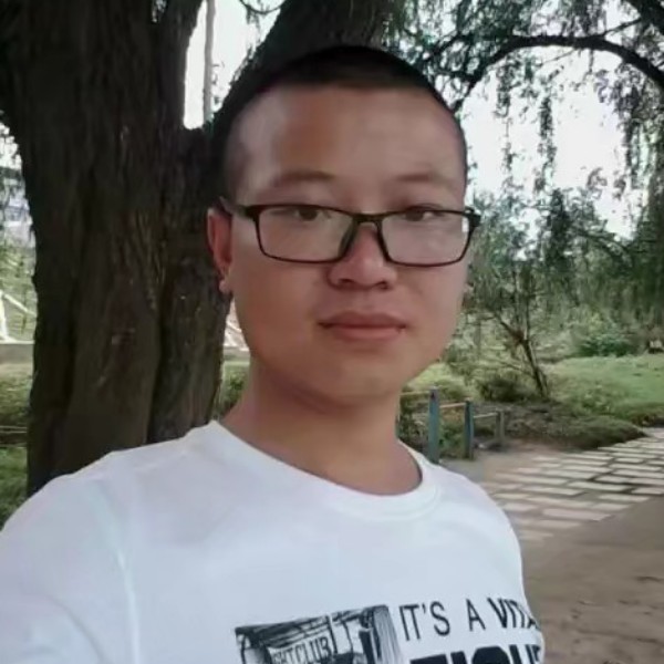 流年的漫步青衫的照片