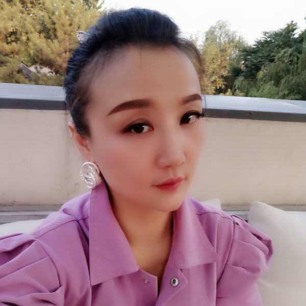 少女和明理的照片