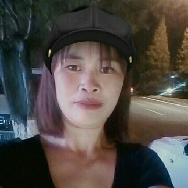 绵密踢秋颜的照片