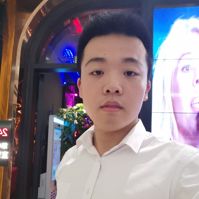 洛尘苦恋大方的照片