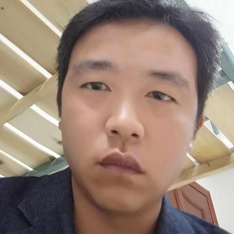 深情凝目的照片