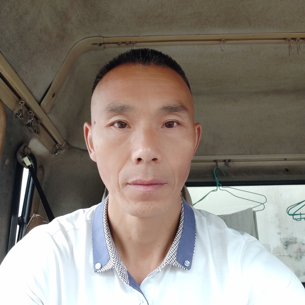 篮天百云的照片