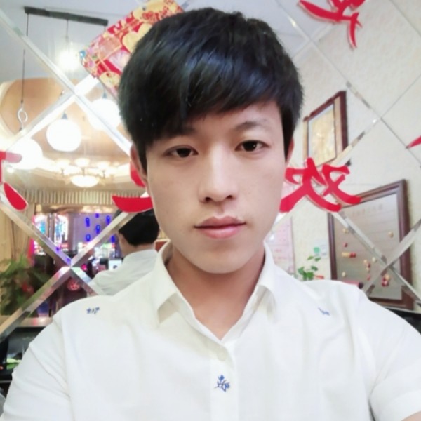 优秀相许镜子的照片