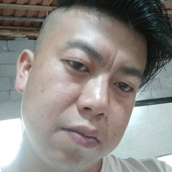 孤独演变诺言的照片