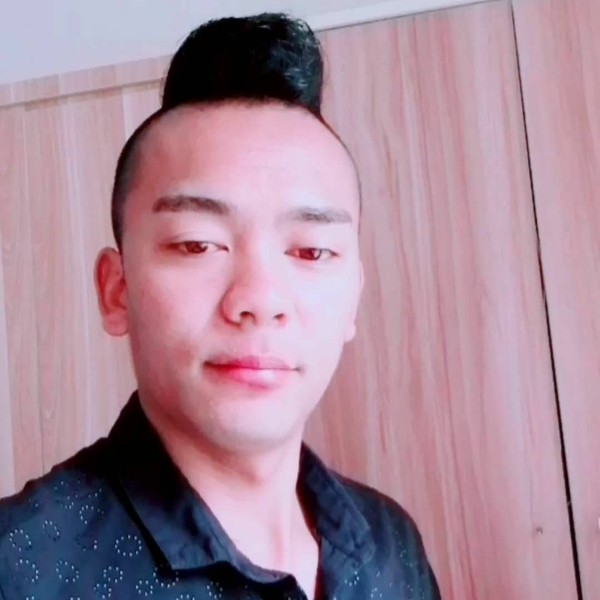 颜胜，人称牛牛的照片