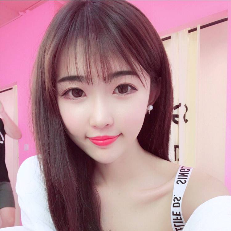 YUXIXXIY的照片