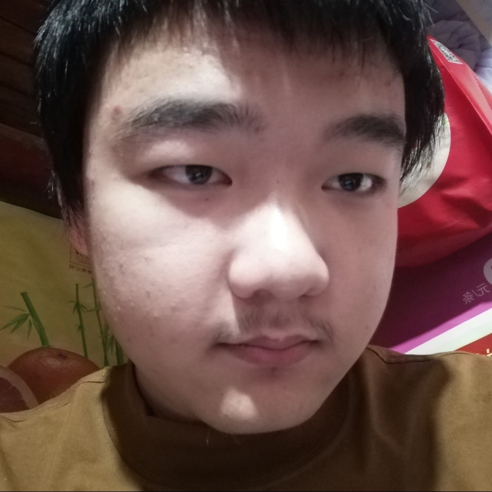 心岛凝眸微笑的照片