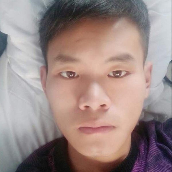 缓慢放弃路人的照片