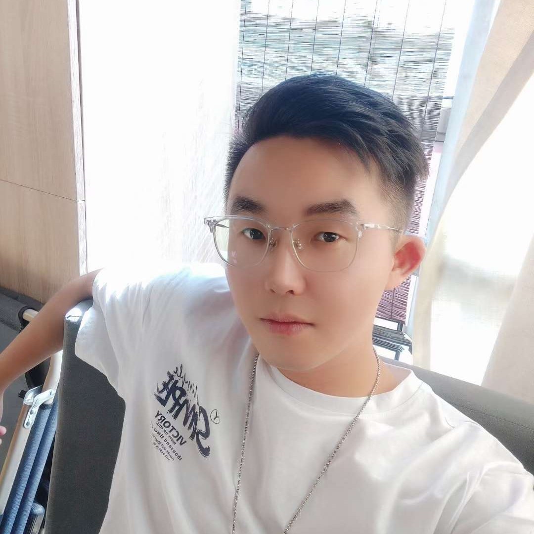 黑夜深拥怕孤单的照片