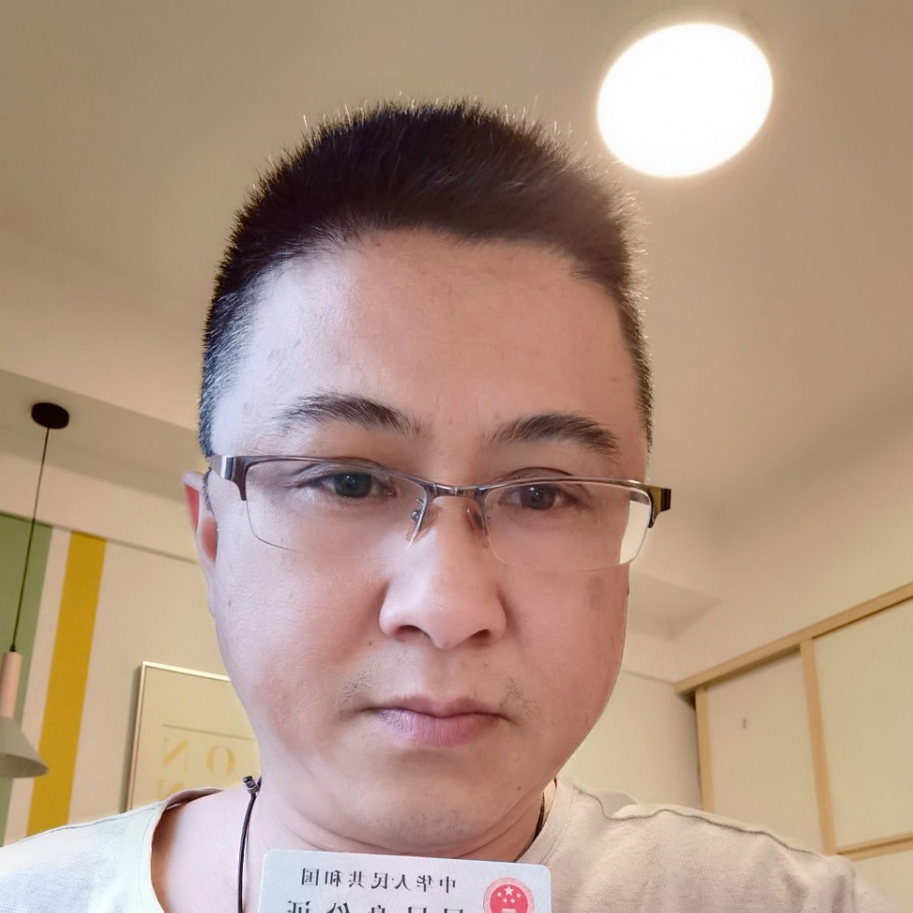 书本雪白的照片