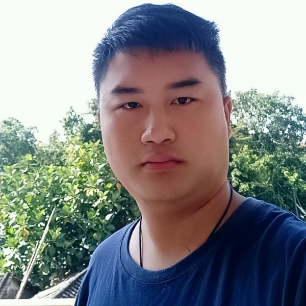 无辜魔镜的照片