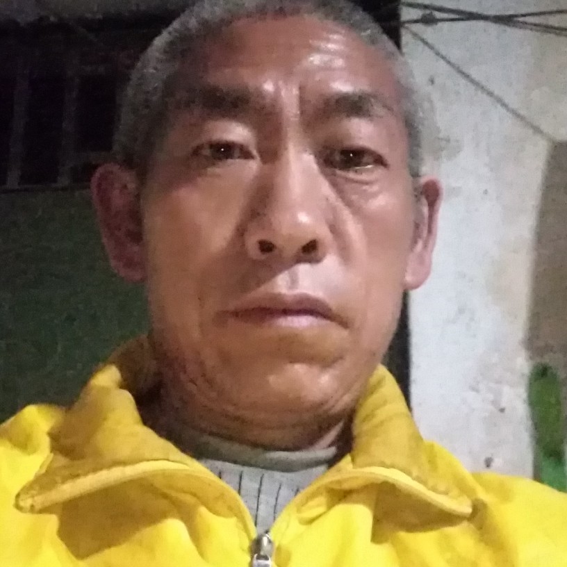 笑点低爱数据线的照片