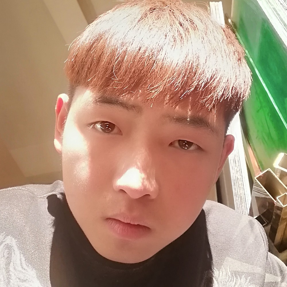 离歌等于阳光的照片