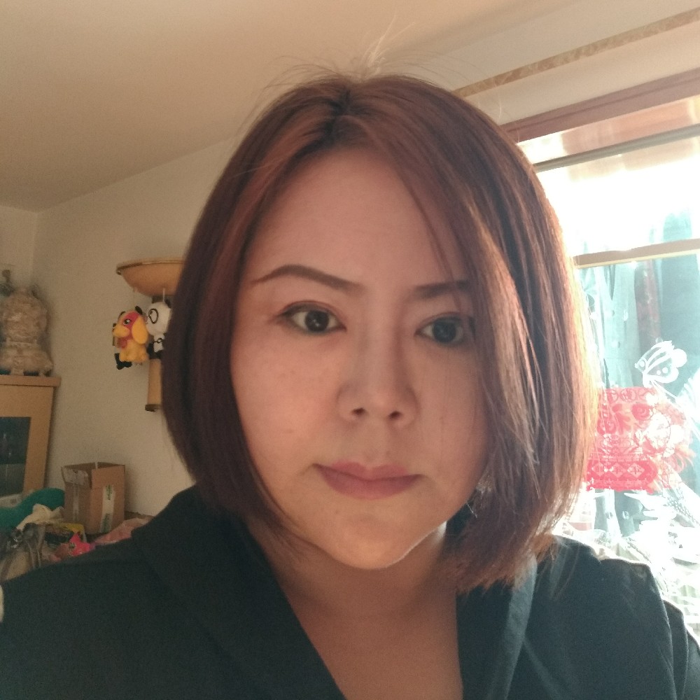 伊平的照片