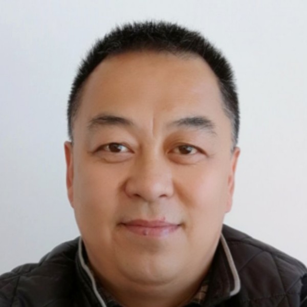 布衣麻履油纸伞的照片