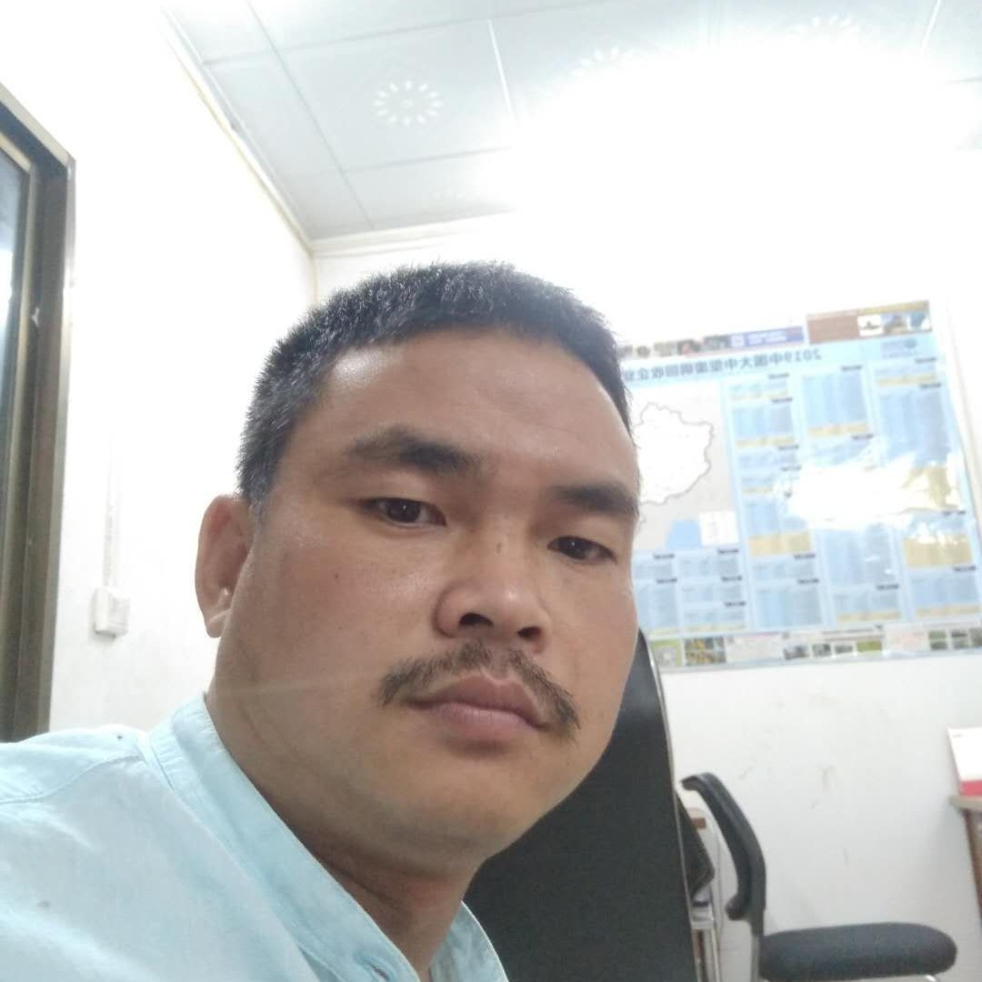 嚓茶回首年轻的照片