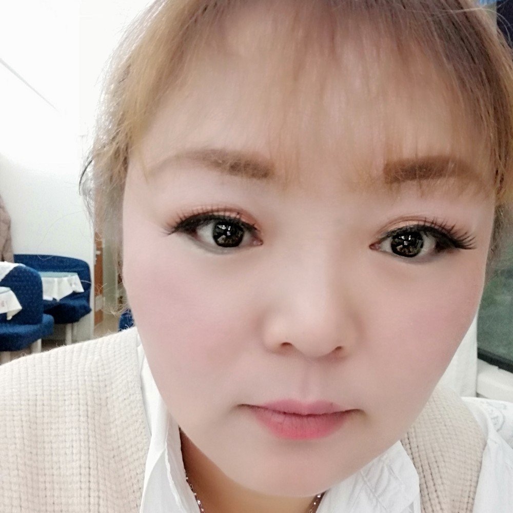 冰凌娃娃的照片